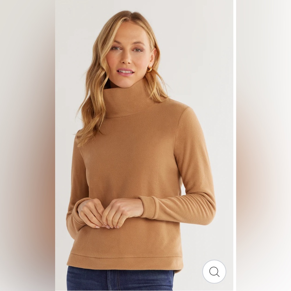 Dudley Stephens Park Slope fleece turtleneck. Kelly Green. Size M